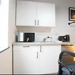 Aesthetic Moseley Studio - 5